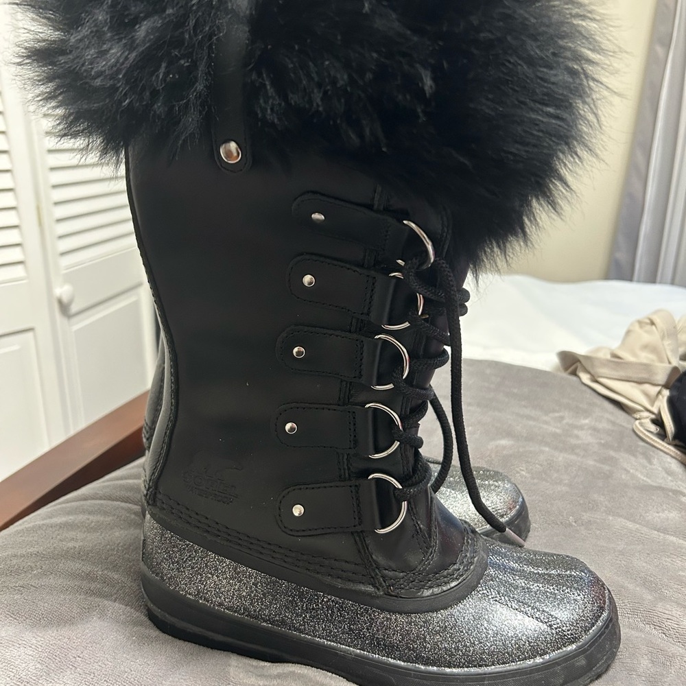 SOREL Fur top black winter boots